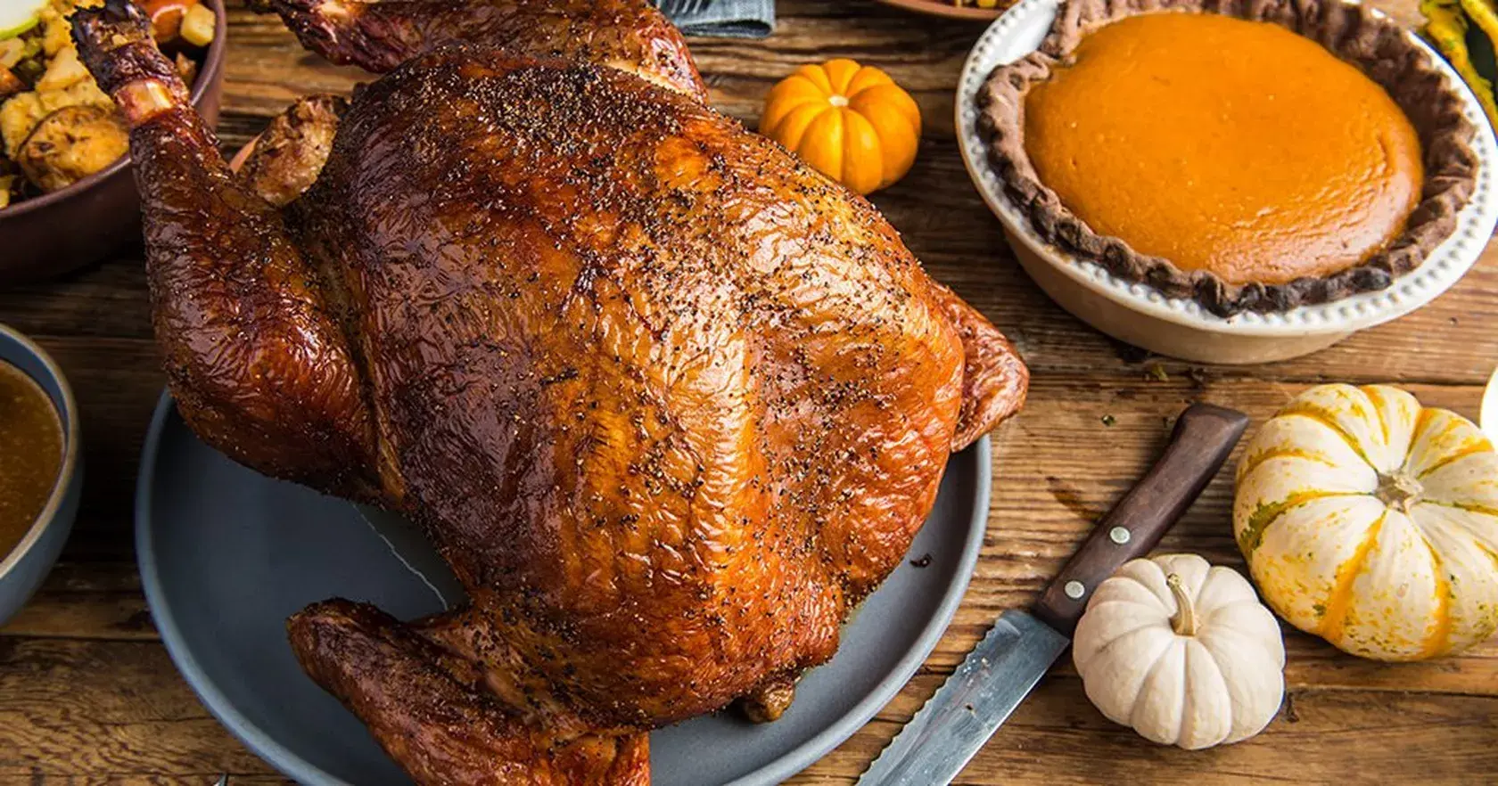 Ultimate-Smoked-Turkey_Traeger-Wood-Pellet-Grills_RE_HE_M.webp